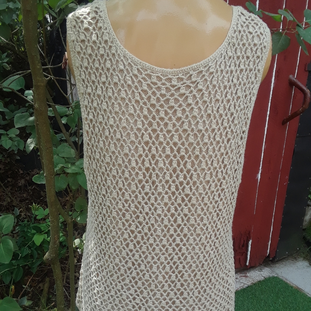 Vintage crocheted tank top - Picture 2 of 5